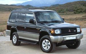 1997 Mitsubishi Montero 4 Dr LS 4WD Wagon
