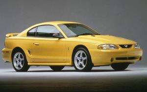 1998 Ford Mustang 2 Dr Cobra Coupe