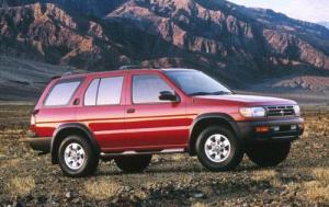 1998 Nissan Pathfinder 4 Dr SE 4WD Wagon