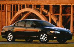 1998 Pontiac Grand Prix 4 Dr GT Sedan