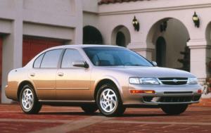1999 Nissan Maxima 4 Dr GLE Sedan