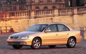 2000 Cadillac Catera 4 Dr STD Sedan