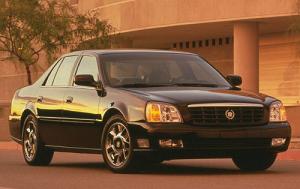 2000 Cadillac DeVille 4 Dr DTS Sedan