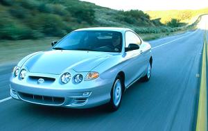 2000 Hyundai Tiburon 2 Dr STD Hatchback
