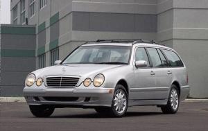 2001 Mercedes-Benz E320  Wagon 