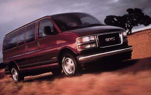 2001 GMC Savana 1500 SLE Shown