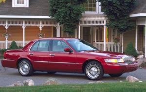 2001 Mercury Grand Marquis LS 4dr Sedan 