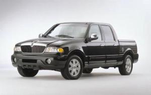 2002 Lincoln Blackwood 2WD 4dr Crew Cab
