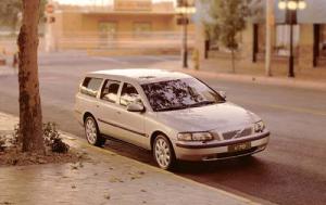2002 Volvo V70 2.4 Fwd 4dr Wagon