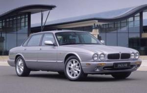 2002 Jaguar XJ-Series XJ8 4dr Sedan Shown
