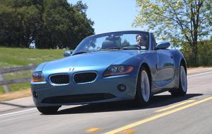 2003 BMW Z4 3.0i 2dr Roadster Shown