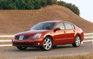2004 Nissan Maxima 3.5SE 4dr Sedan