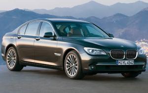 2010 BMW 7 Series 750i Sedan