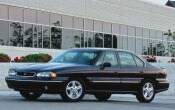 1998 Pontiac Bonneville 4 Dr SE Sedan