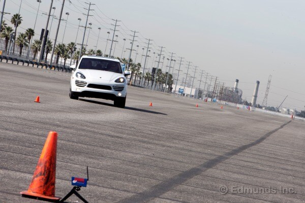 2013 Porsche Cayenne Diesel - Action Front 3/4 - 2