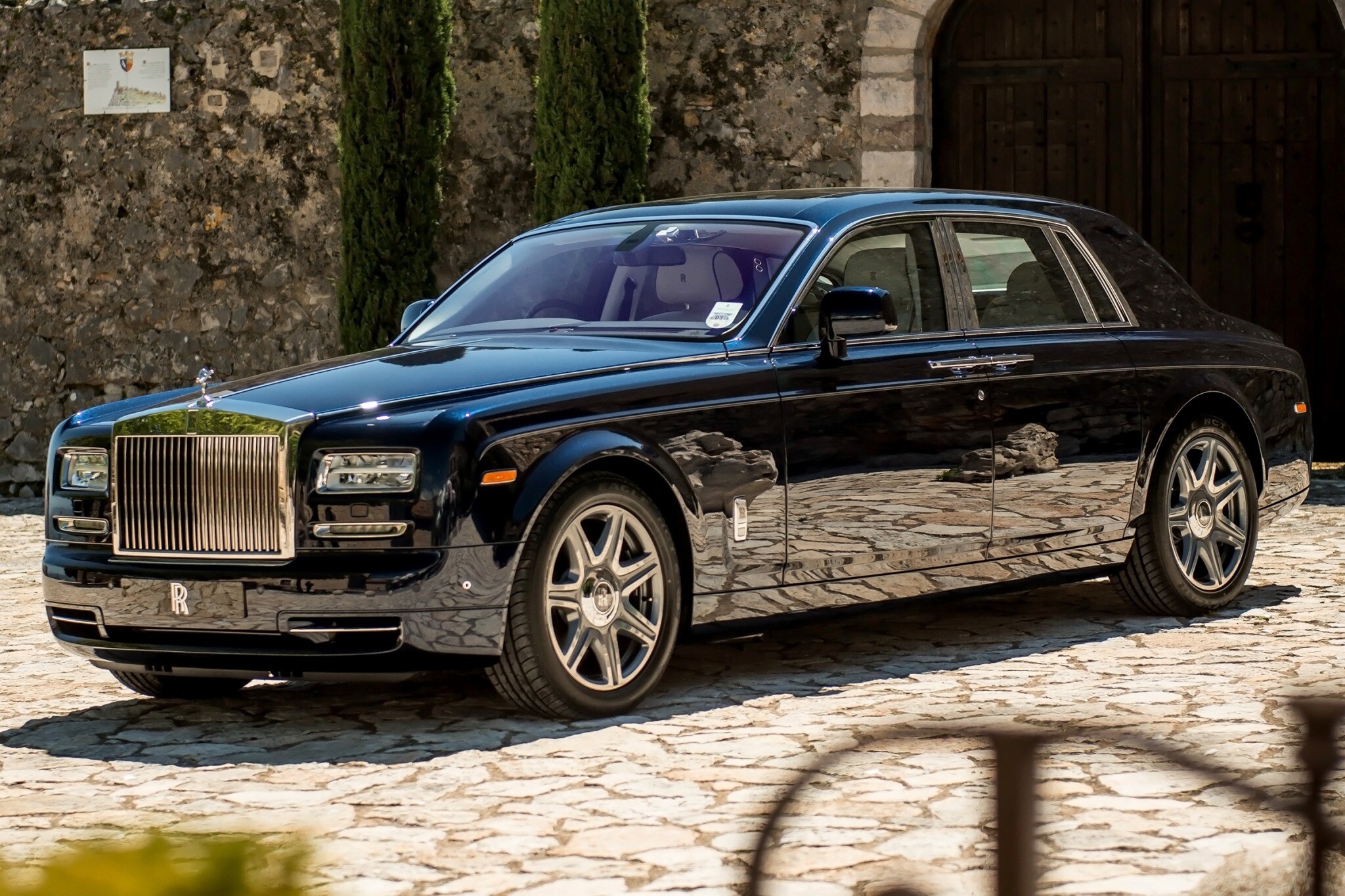 2013 rolls royce phantom sedan base fq oem 2 2048