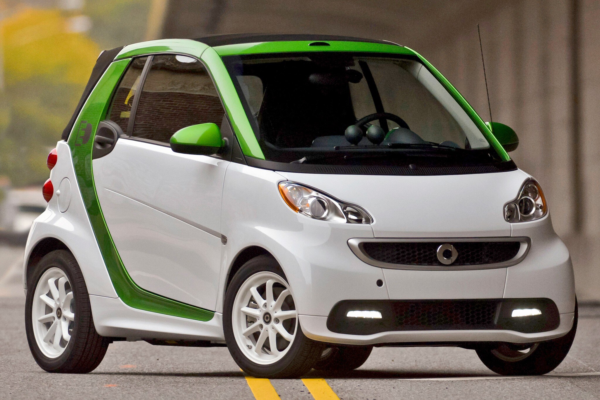 2016 smart fortwo 2dr hatchback electric drive coupe fq oem 1 2048