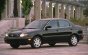 1999 Suzuki Esteem 4 Dr GL Sedan
