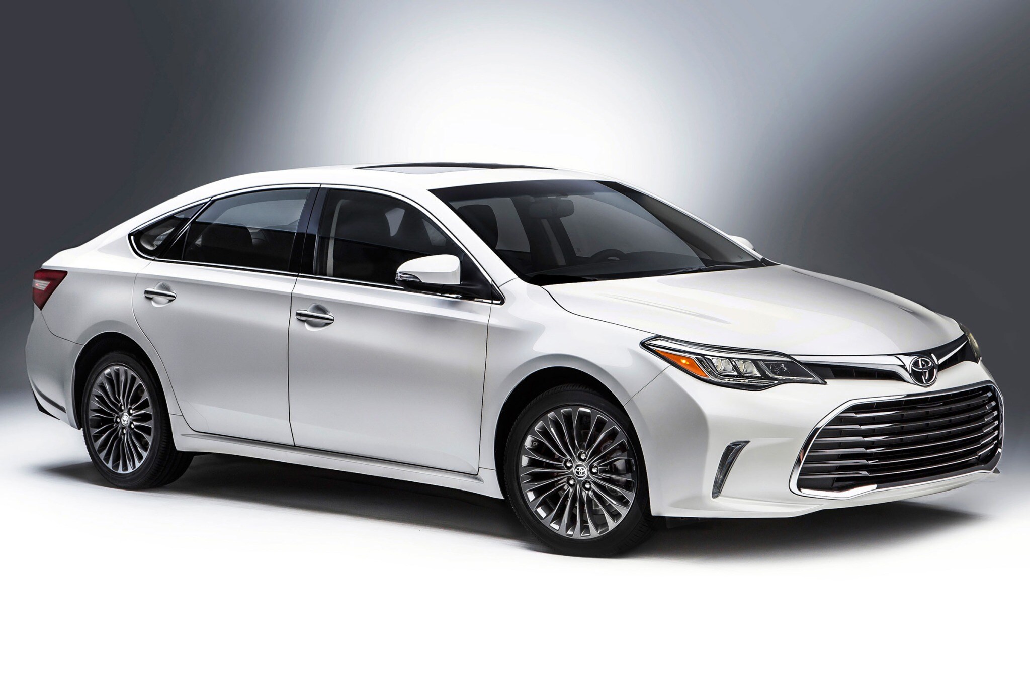 2016 toyota avalon hybrid sedan xle premium fq oem 1 2048