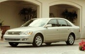 2000 Toyota Avalon 4 Dr XLS Sedan