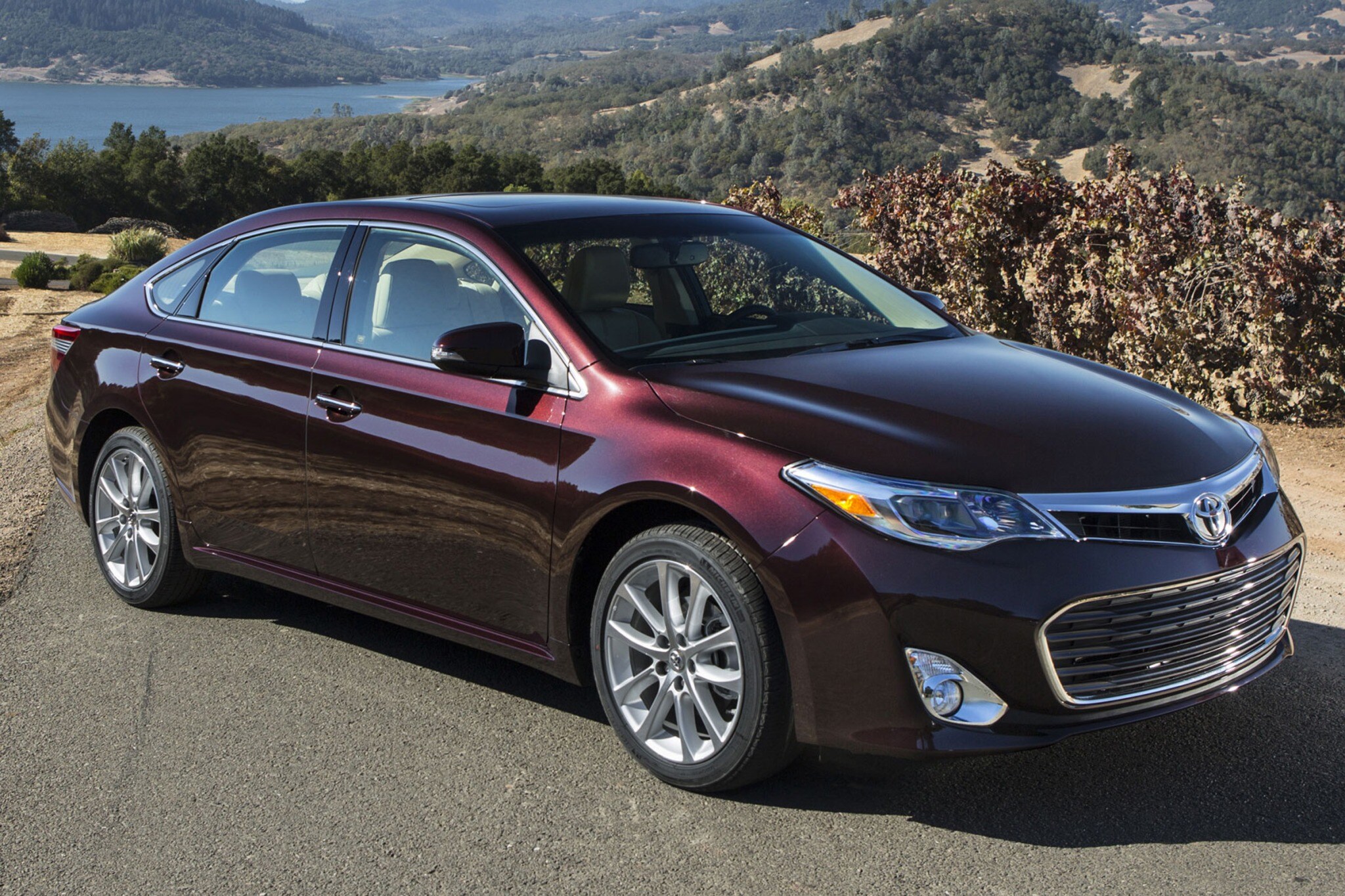 2014 toyota avalon sedan xle fq oem 1 2048