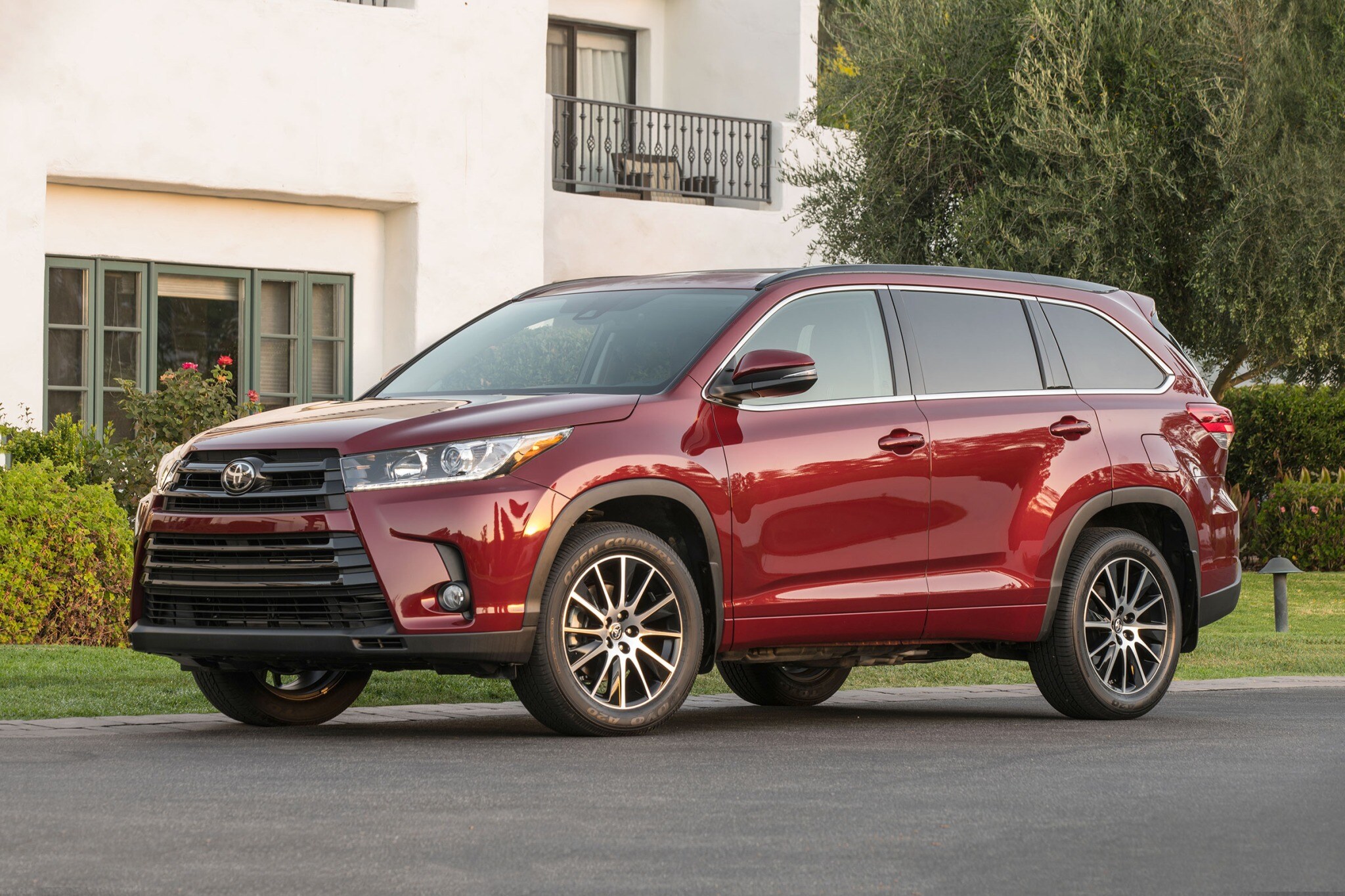 2017 toyota highlander 4dr suv se fq oem 1 2048