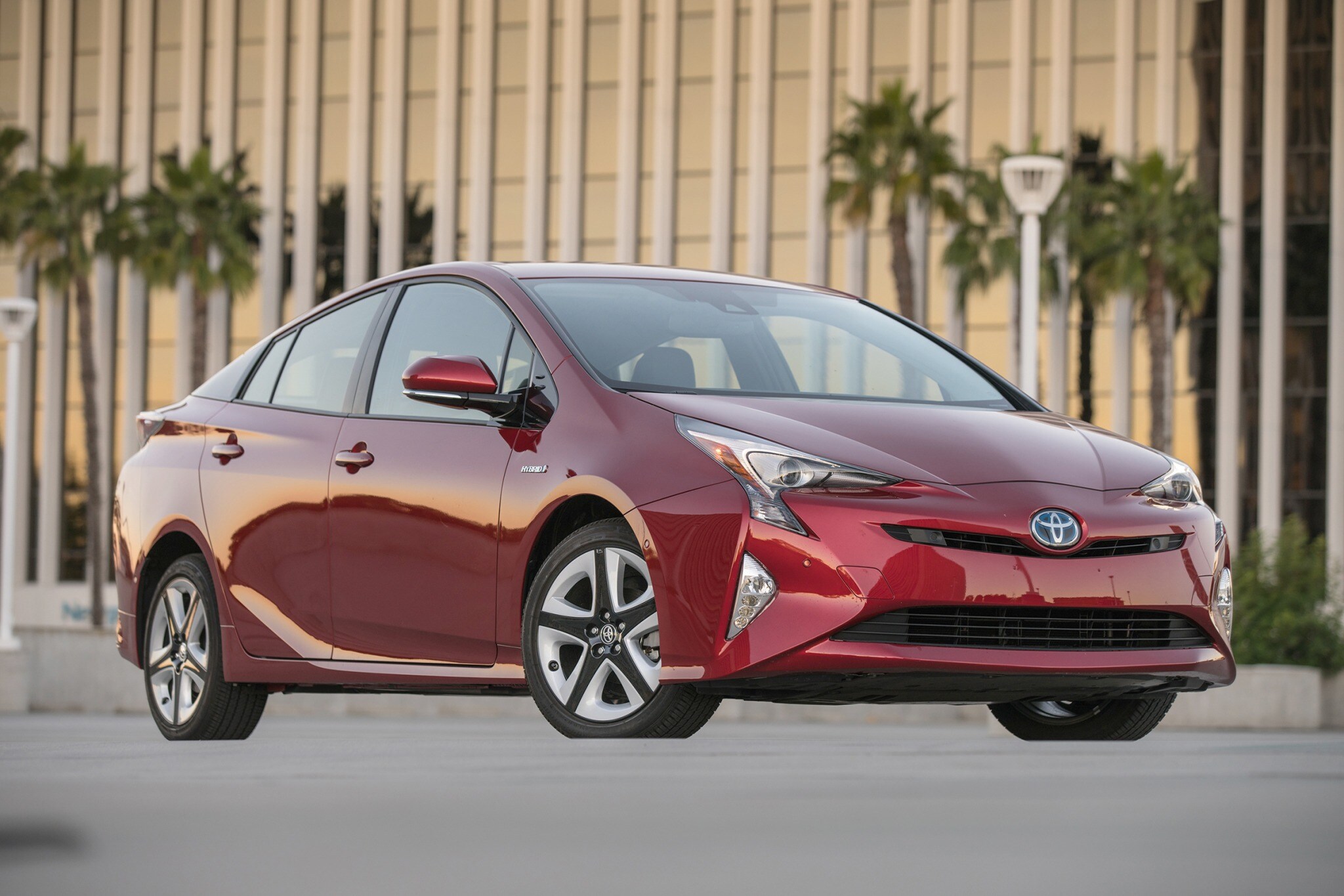 2017 toyota prius 4dr hatchback four touring fq oem 1 2048