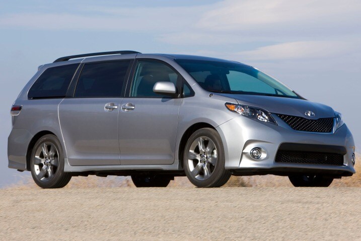 2014 Toyota Sienna SE 8-Passenger Passenger Minivan Exterior