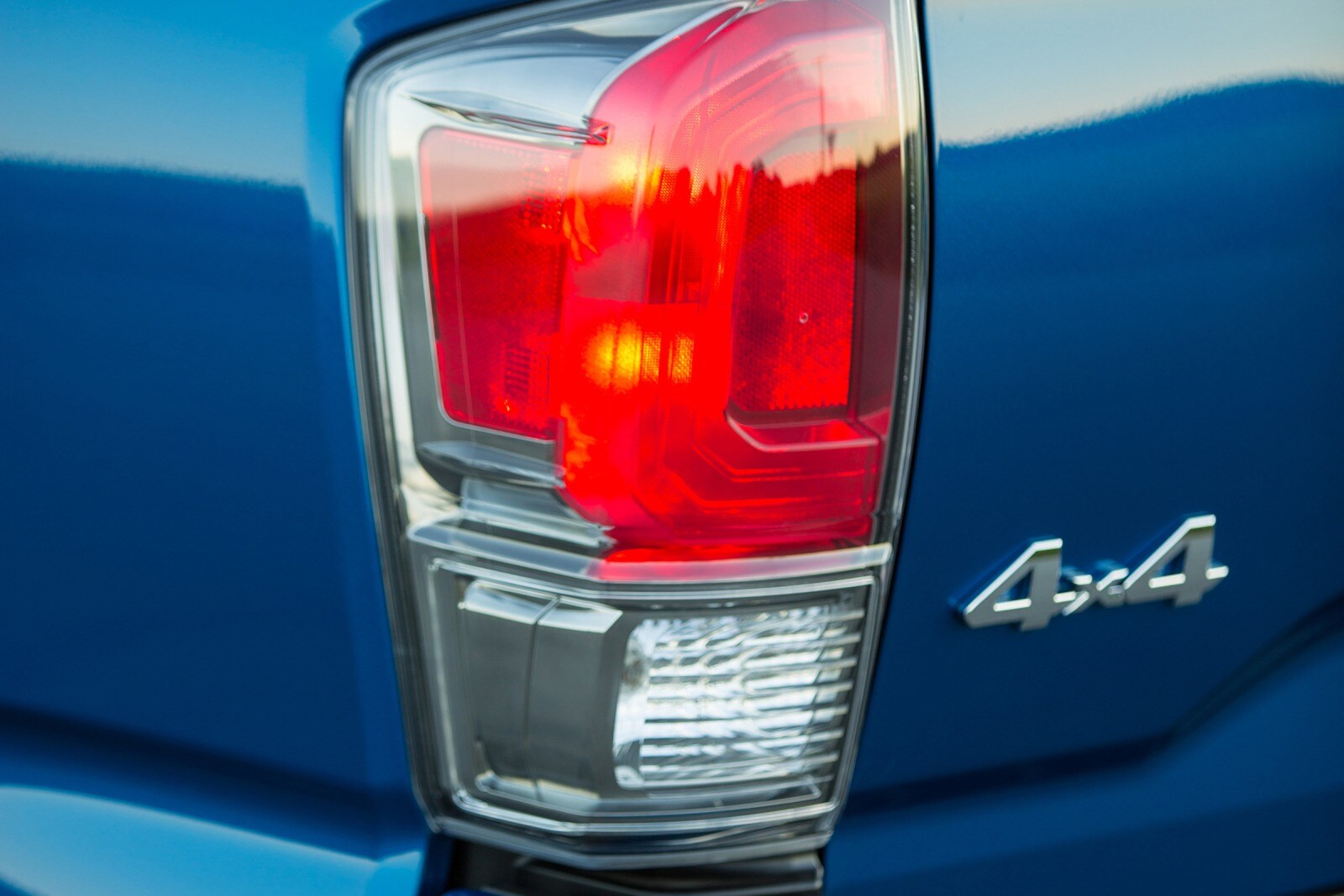 2016 Toyota Tacoma Limited Crew Cab Pickup Exterior Detail