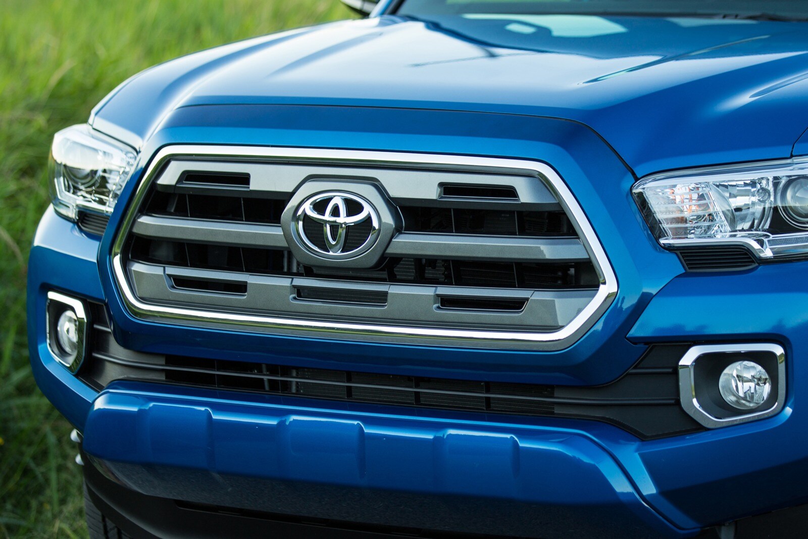 2016 Toyota Tacoma Limited Crew Cab Pickup Front Badge