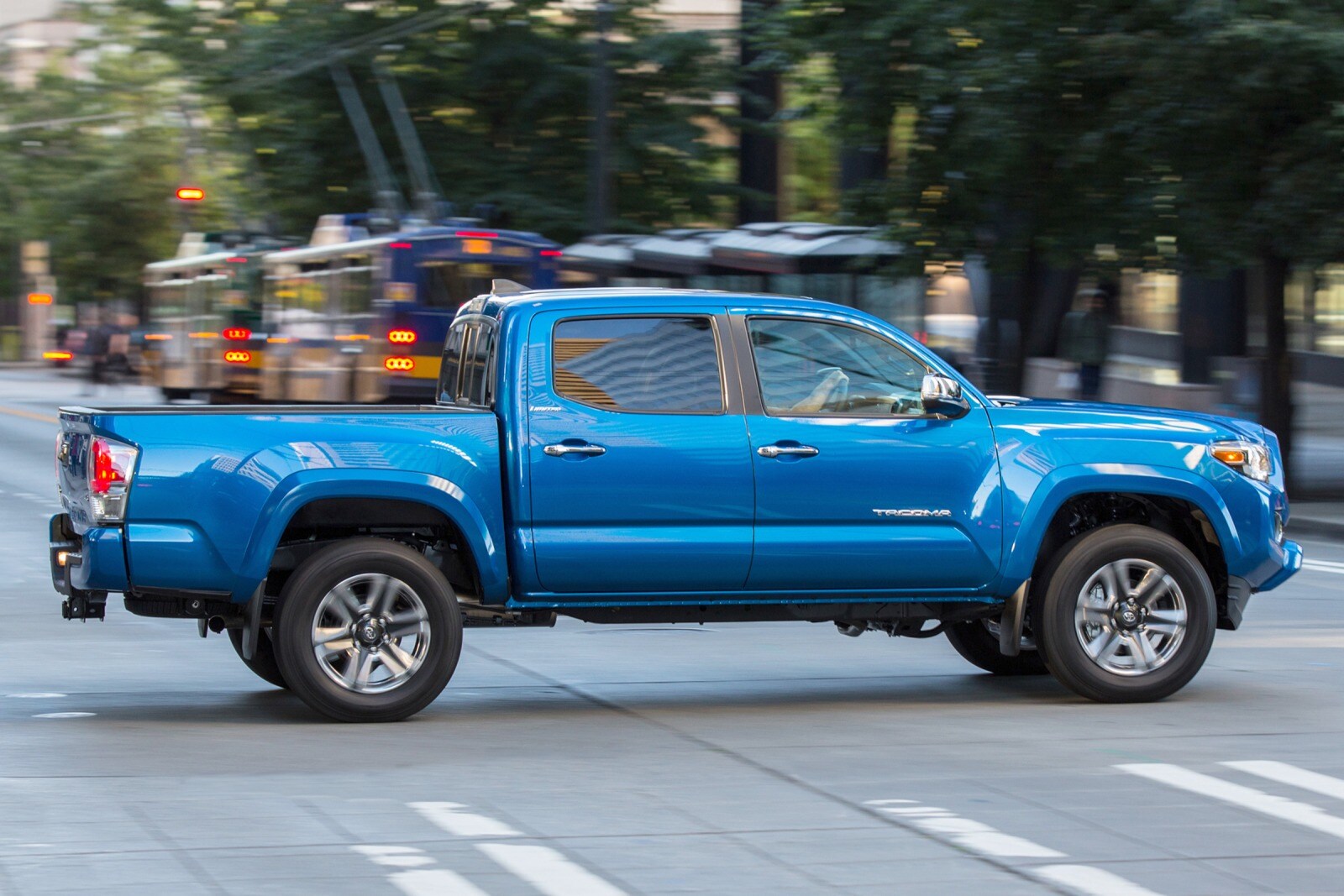 2016 Toyota Tacoma Limited Crew Cab Pickup Exterior