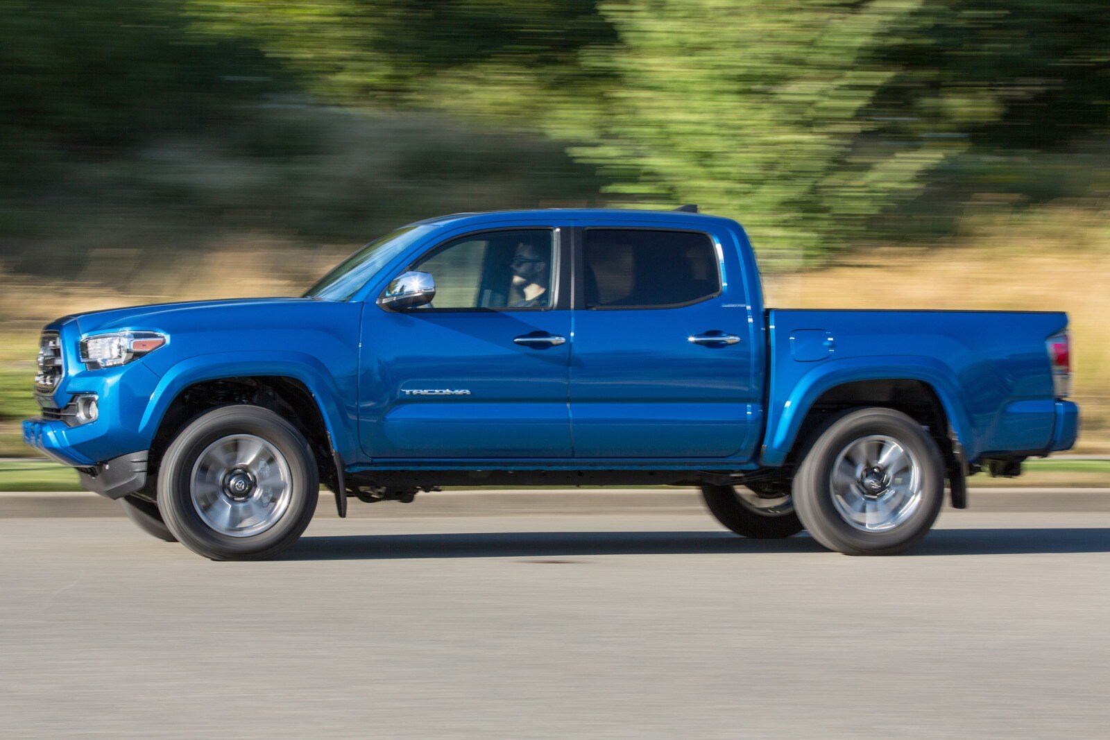 2016 Toyota Tacoma Limited Crew Cab Pickup Exterior