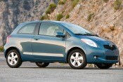 2007 Toyota Yaris 2dr Hatchback Exterior