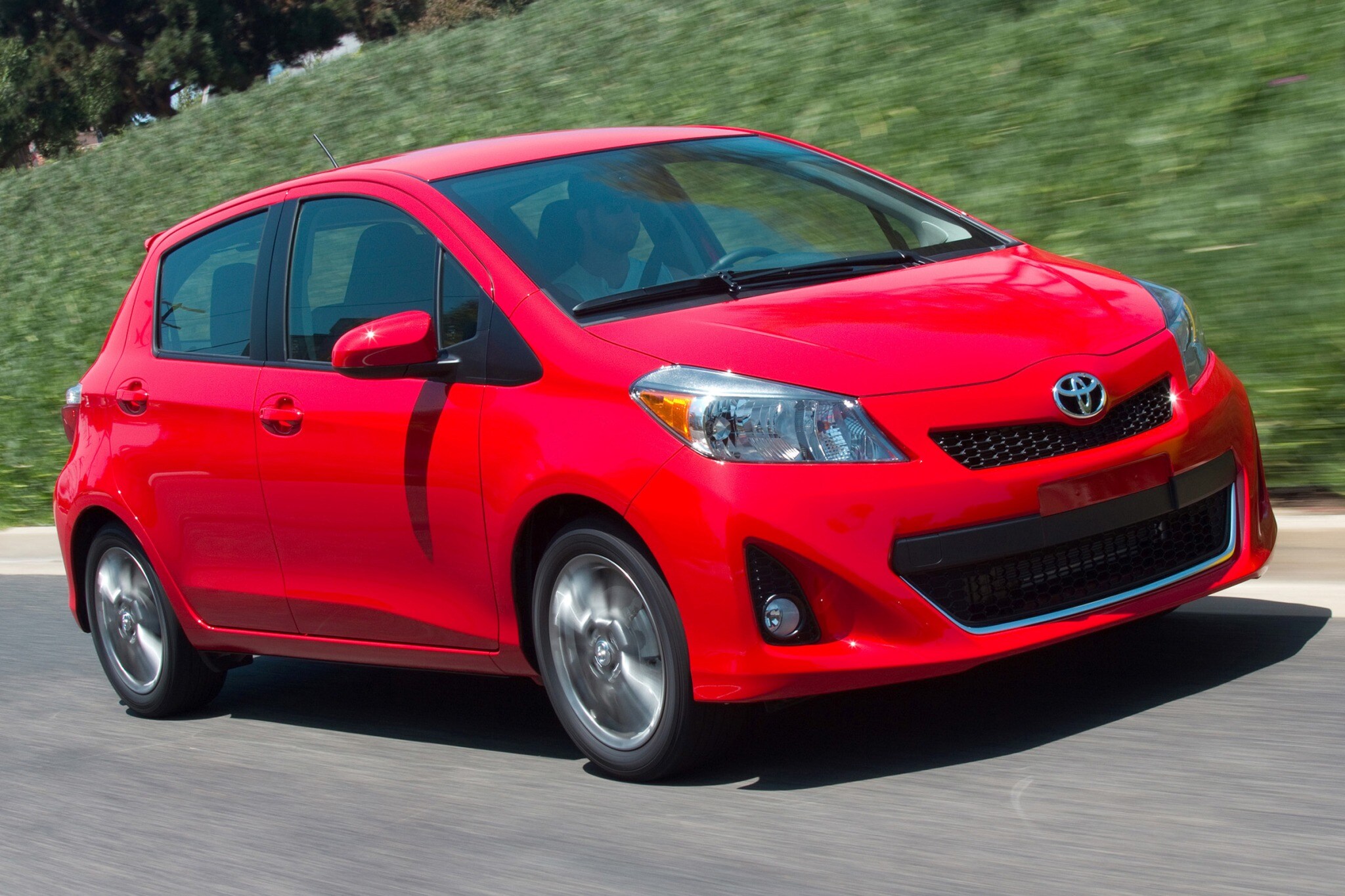 Toyota yaris mpg 2014