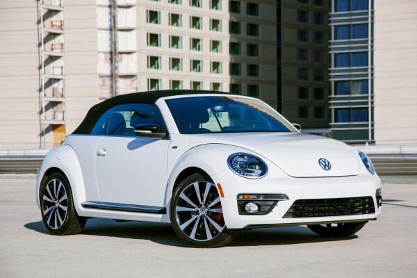2014 Volkswagen Beetle Convertible R-Line Picture