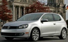 2011 Volkswagen Golf TDI 2dr Hatchback Shown