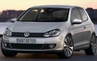 2011 Volkswagen Golf 2dr Hatchback Shown