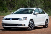 2013 Volkswagen Jetta Hybrid SEL Premium Sedan Exterior