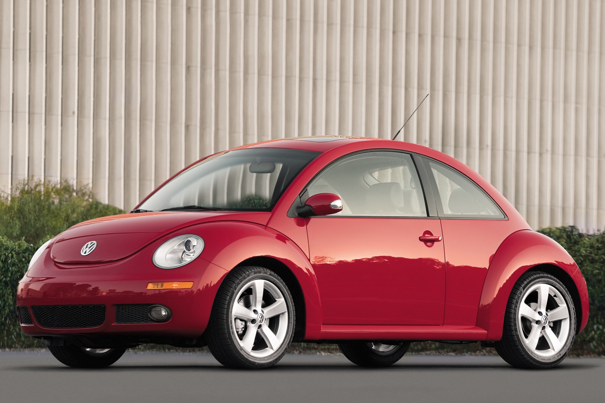 2007 volkswagen new beetle 2dr hatchback 25 fq oem 2 2048