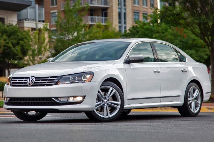 2014 Volkswagen Passat TDI SEL Premium Sedan Exterior