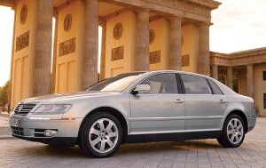 2005 Volkswagen Phaeton W12 4dr Sedan