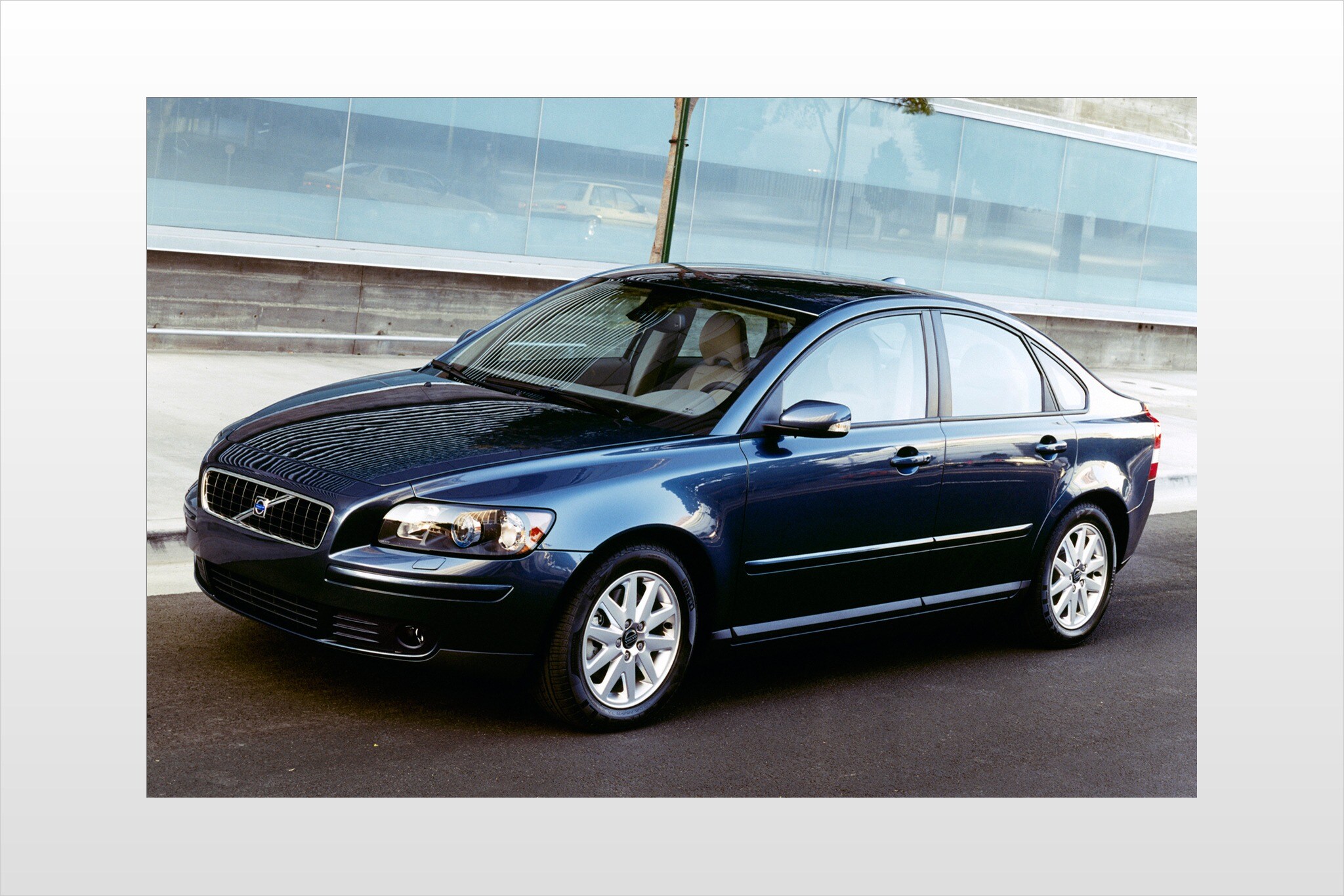 2007 volvo s40 sedan 24i fq oem 2 2048