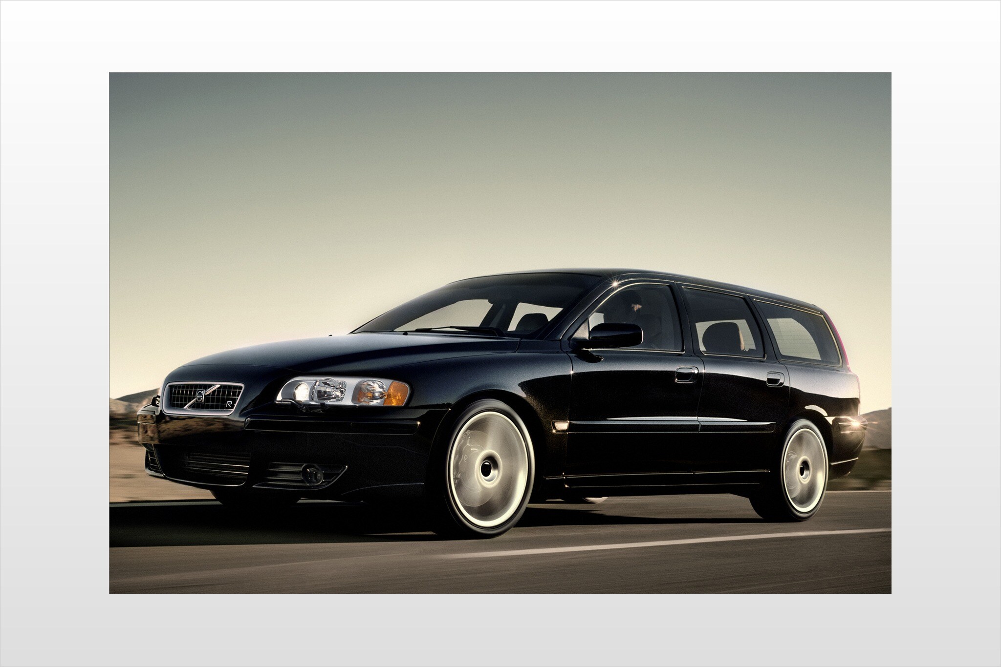 2007 volvo v70 wagon r fq oem 2 2048