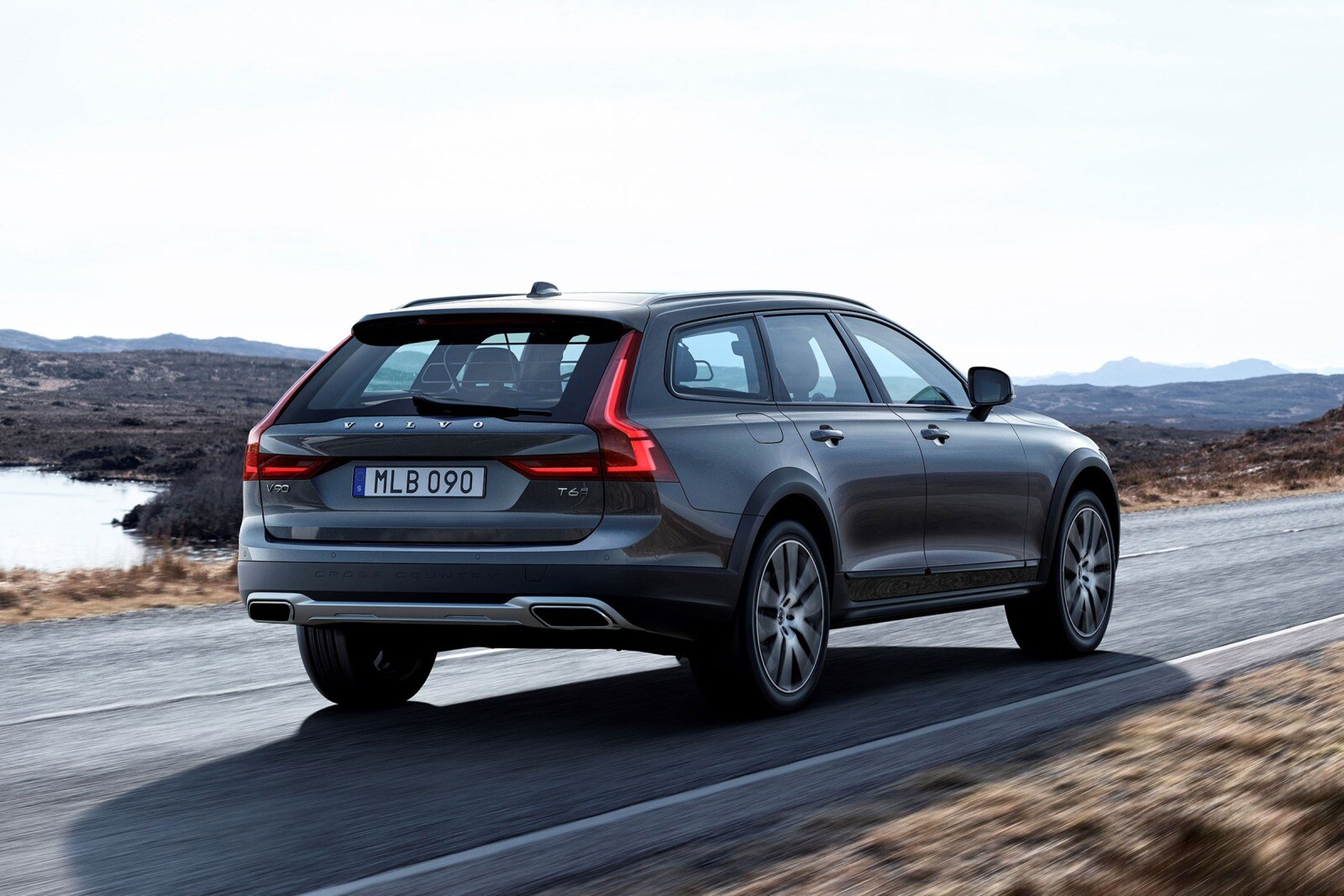 Новый volvo v90 cross country 2018 - фото, характеристика, цена Новый volvo v90 cross country 2018 - фото, характеристика, цена