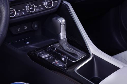 2025 Acura ADX 4dr SUV Shifter