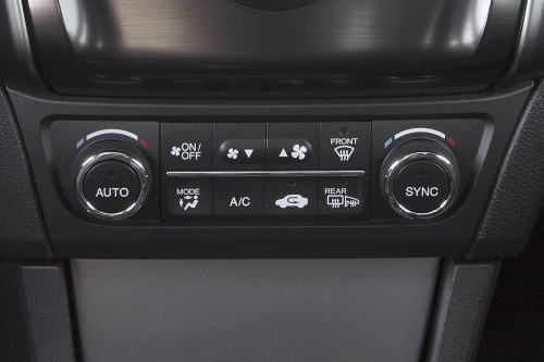 2013 Acura ILX Sedan Center Console
