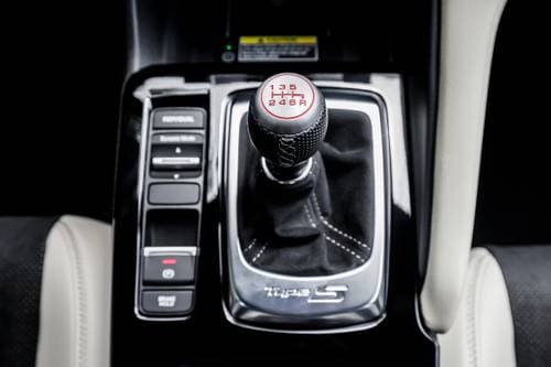 2024 Acura Integra Type S 4dr Hatchback Shifter