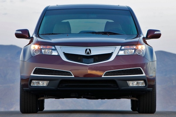 The 2010 Acura MDX The 2010 Acura MDX