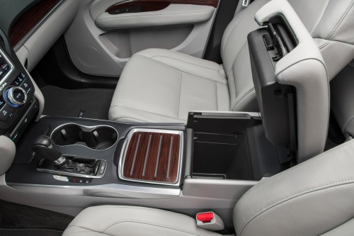 2016 Acura MDX SH-AWD w/Technology, Entertainment and AcuraWatch Plus Packages 4dr SUV Armrest Storage Space