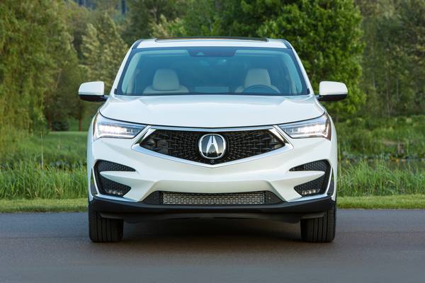 The 2019 Acura RDX The 2019 Acura RDX